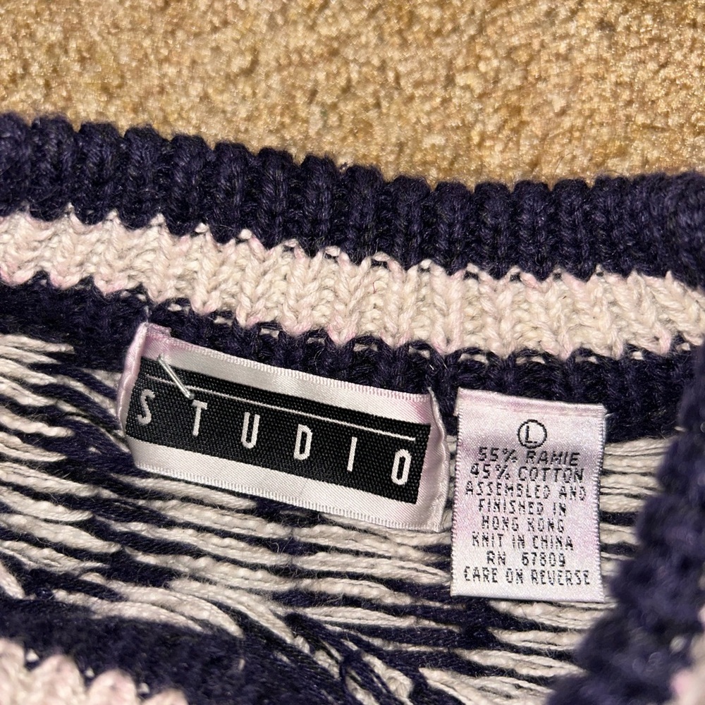 Studio Geometric Patterned Sweater - Picture 3 of 3